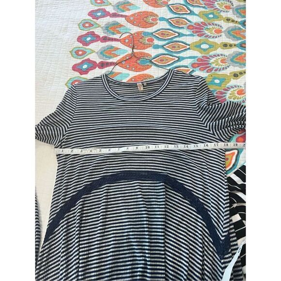 Red Camel Knit Top Long Sleeve Lace Trim Navy and White Striped Women's XLarge - Picture 6 of 8